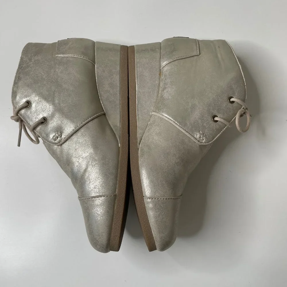 Tom's Girls White Gold Metallic Desert Wedge Ankle Lace Up Bootie